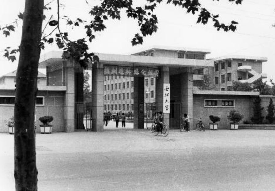 1987年